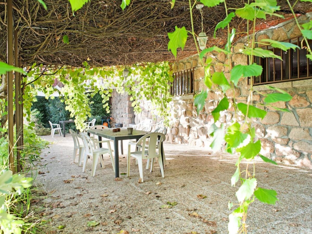 Rural apartment in Galapagar with bubble bath Bagian luar foto